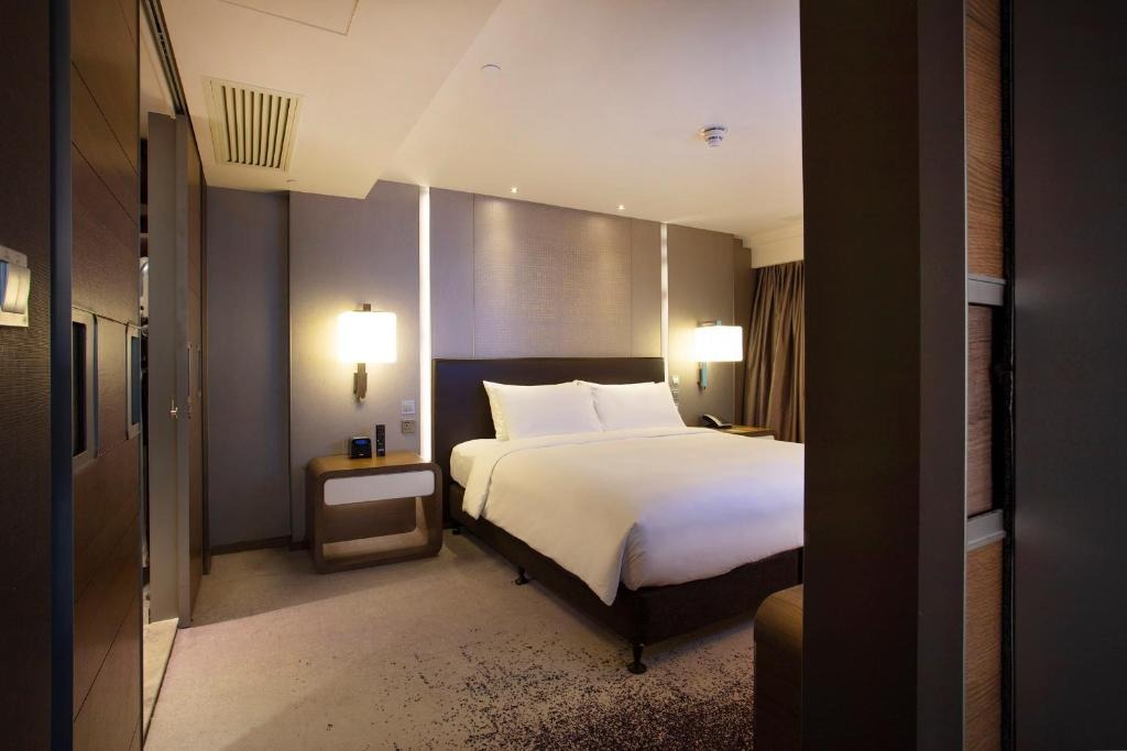 هتل رویال پلازا ارمنستان